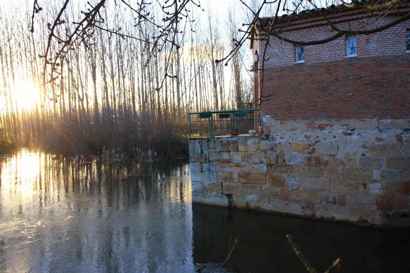 Complejo Oasis Beach Sobre El Rio Huerta  Exterior photo