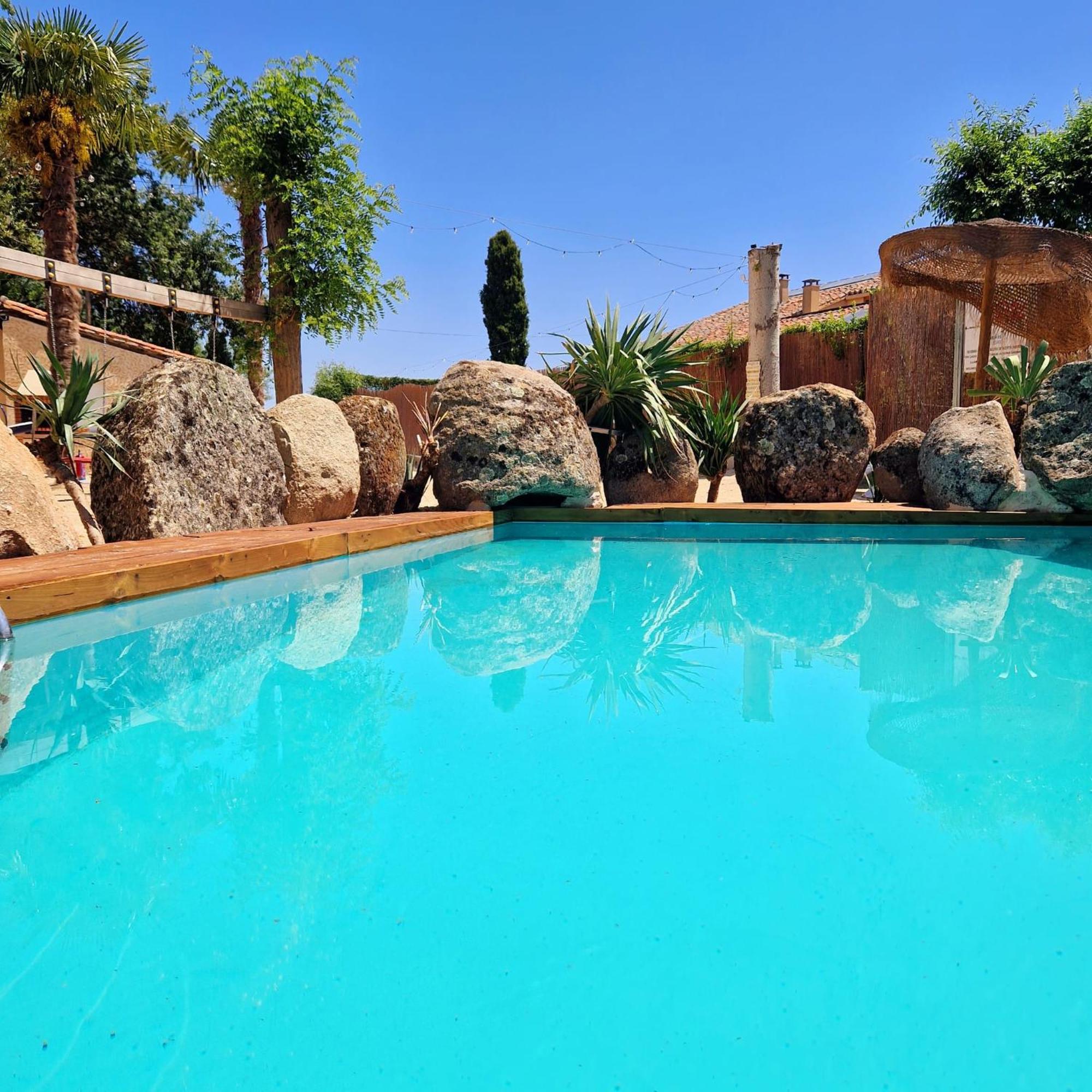 Complejo Oasis Beach Sobre El Rio Huerta  Exterior photo