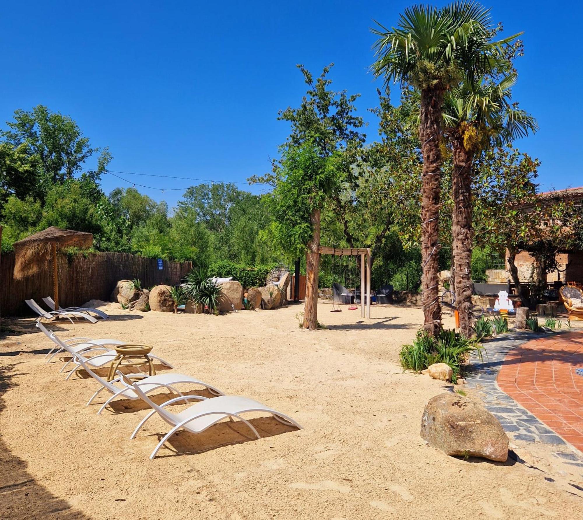 Complejo Oasis Beach Sobre El Rio Huerta  Exterior photo