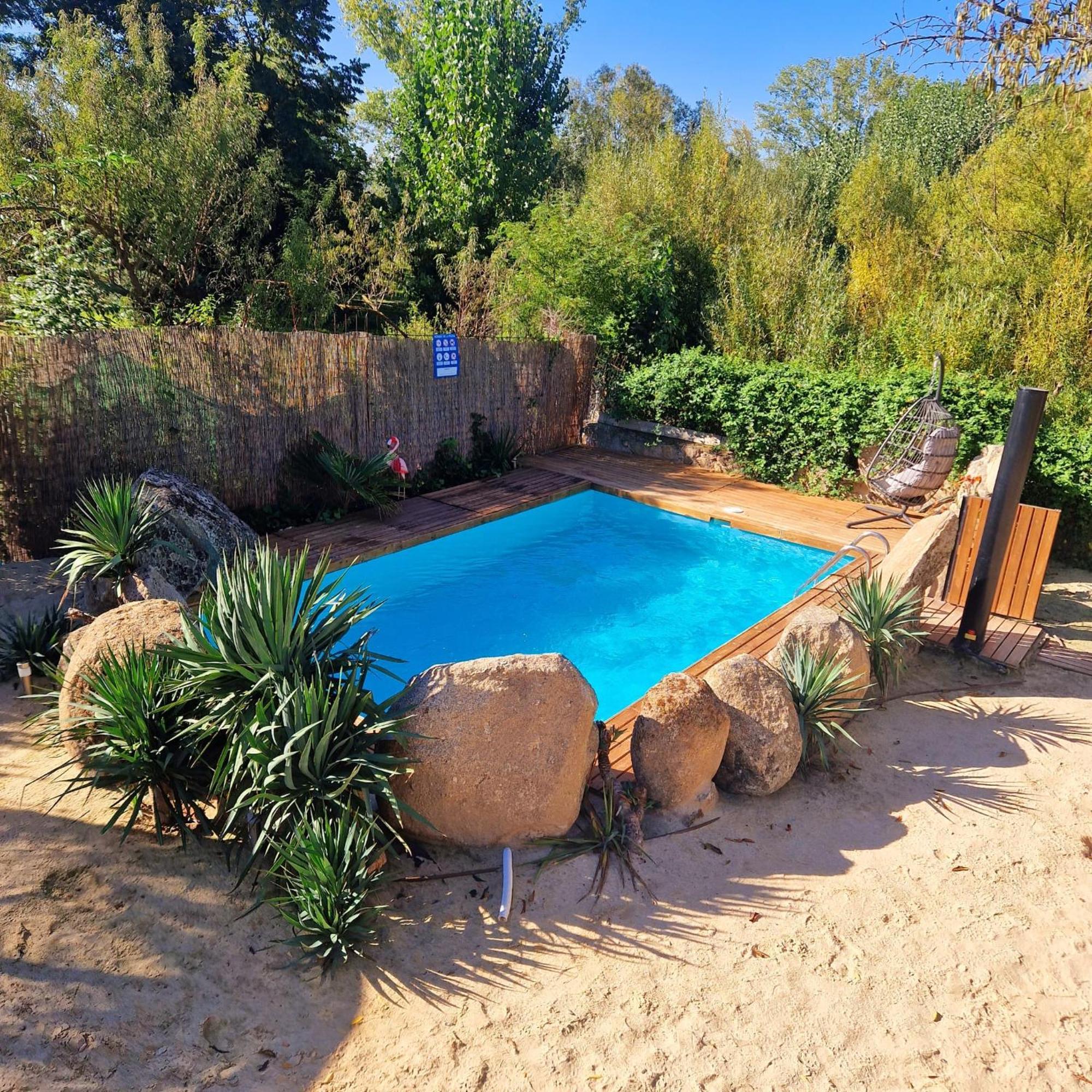 Complejo Oasis Beach Sobre El Rio Huerta  Exterior photo